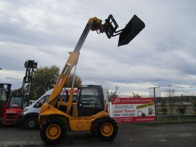 JCB 525-50 (2,5 Ton.-5m) mit Palettengabel + Schaufe