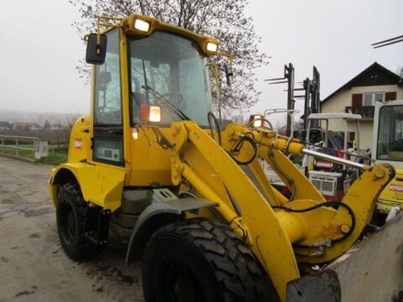 Liebherr L506 mit Palettengabel + Schaufel