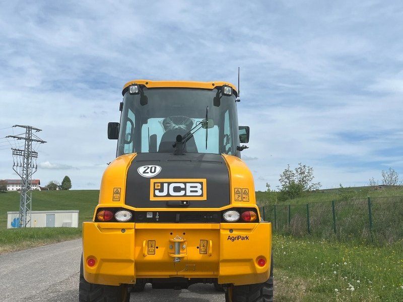 JCB 409 AGRI