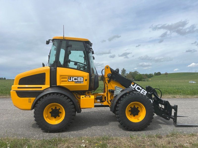 JCB 409 AGRI