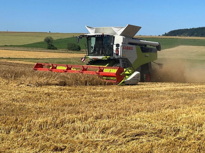 Claas Trion 730