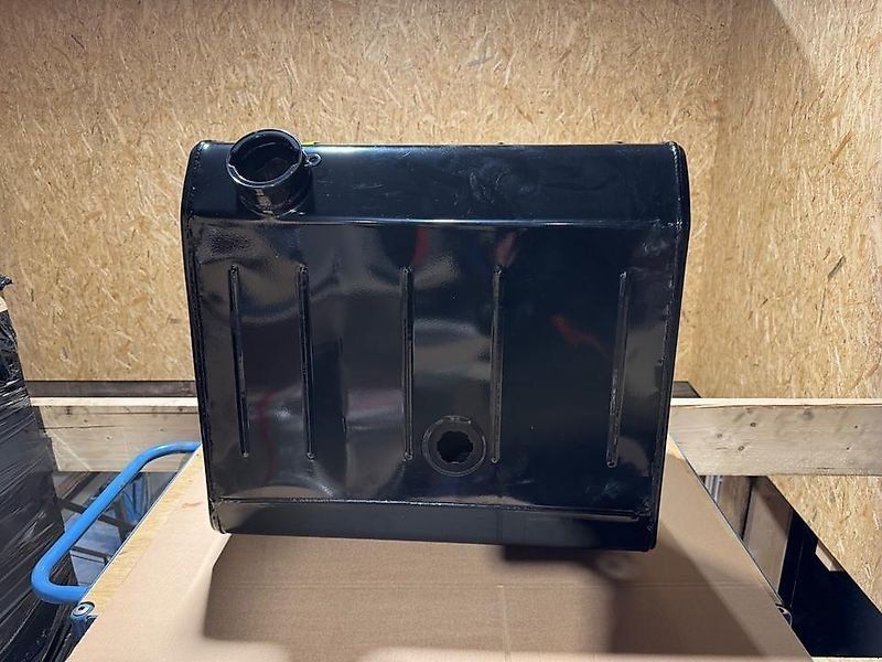 Mercedes-Benz Dieseltank A435 470 1501, U1300L
