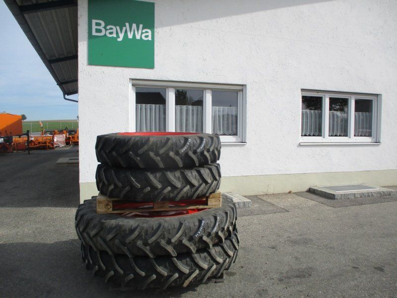 Kleber 300/95 R46 + 270/95 R32