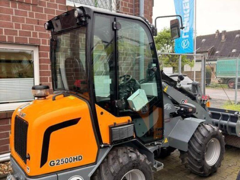 Giant G2500 HD
