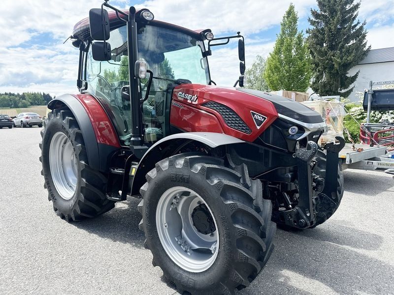 Case IH Farmall 100A