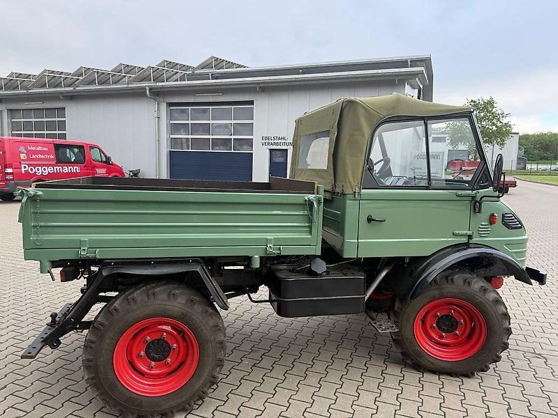 Mercedes-Benz Typ 421 Cabrio
