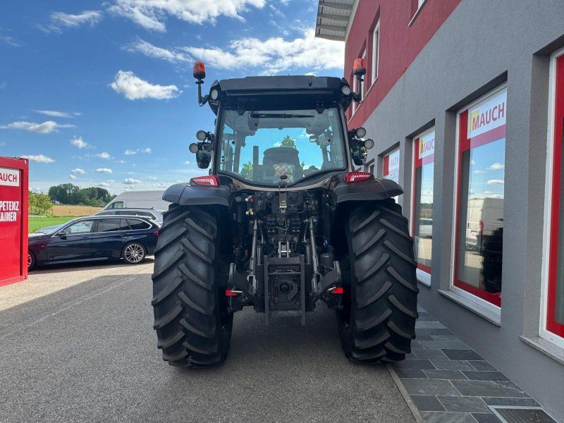 Valtra G135