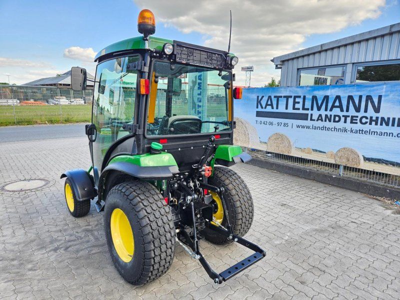 John Deere 2038R