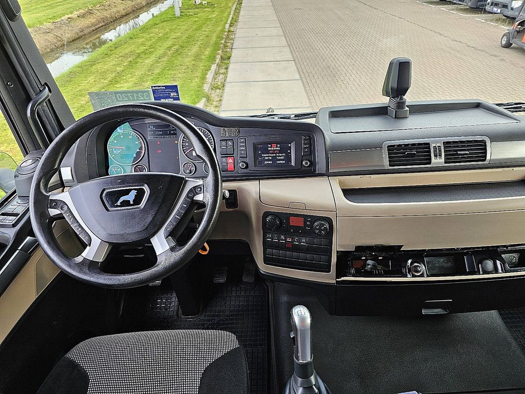 M.A.N. 18.460 TGX xlx manual