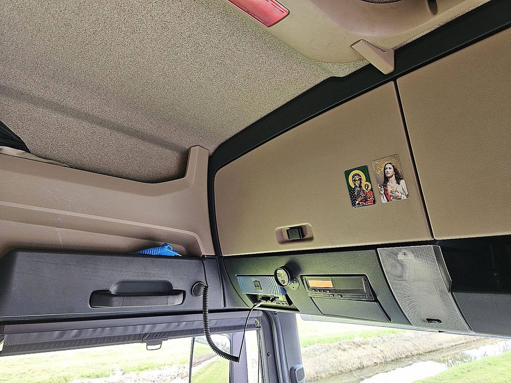 M.A.N. 18.460 TGX xlx manual