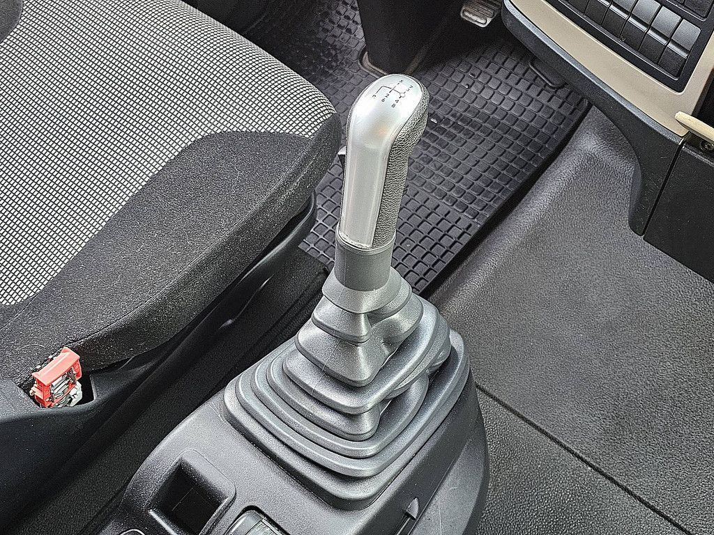 M.A.N. 18.460 TGX xlx manual