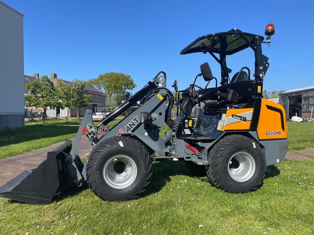 Giant G2500HD kniklader Nieuw!