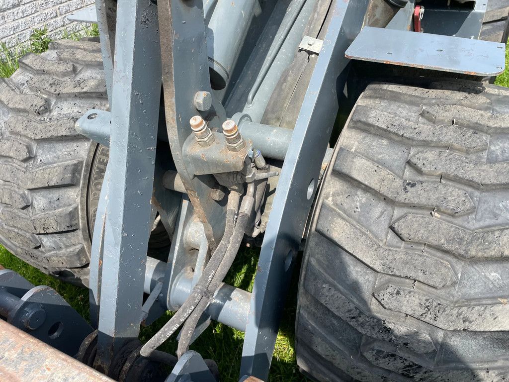Giant G2500HD Xtra kniklader 2021 !
