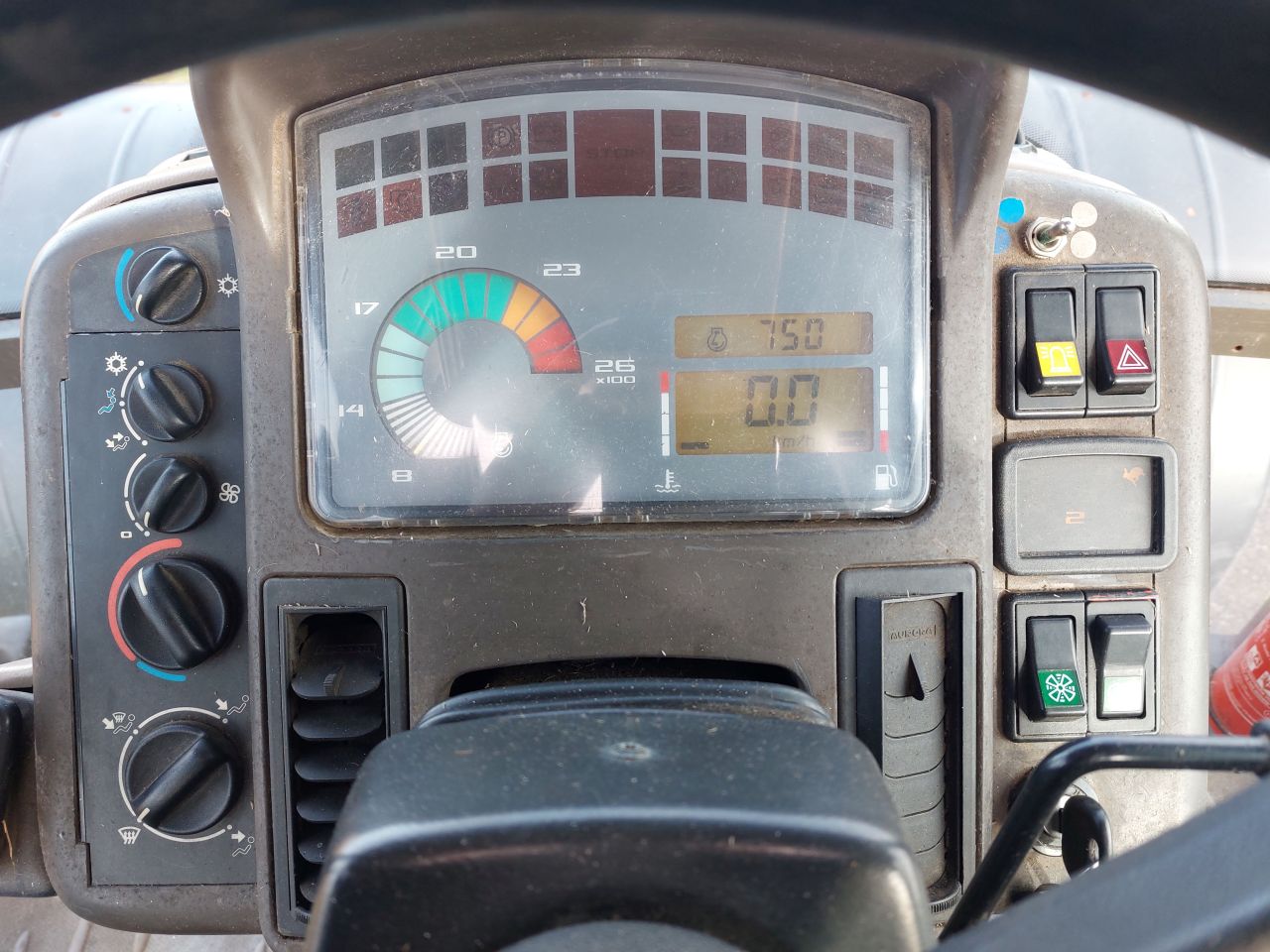 Renault Ares 720 165 PK I.G.ST