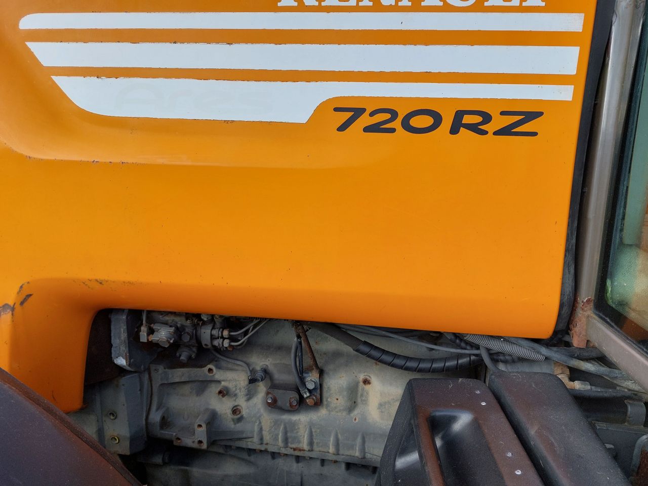 Renault Ares 720 165 PK I.G.ST