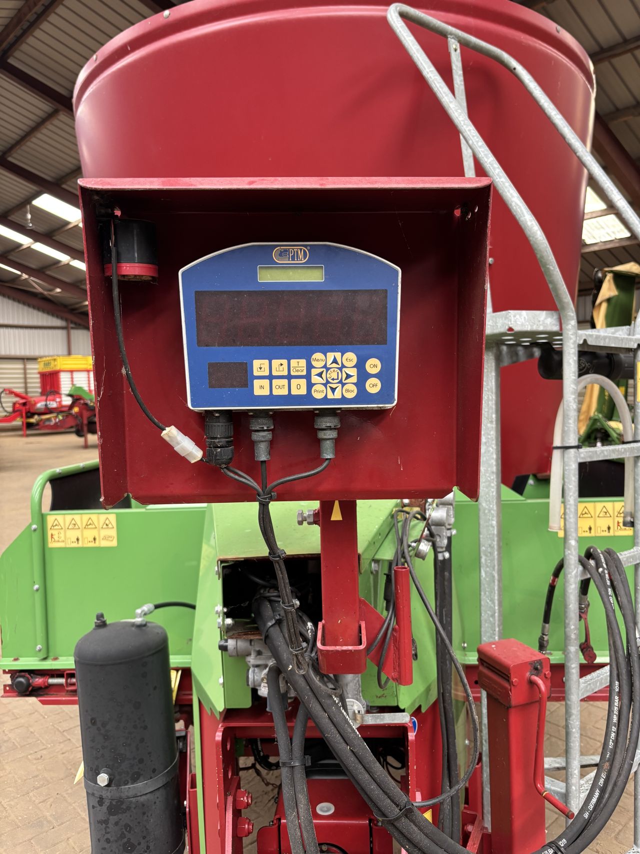 Strautmann verti mix 1451 voermengwagen