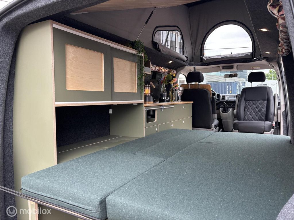 Volkswagen T6 2017 buscamper Nevada Two-tone!