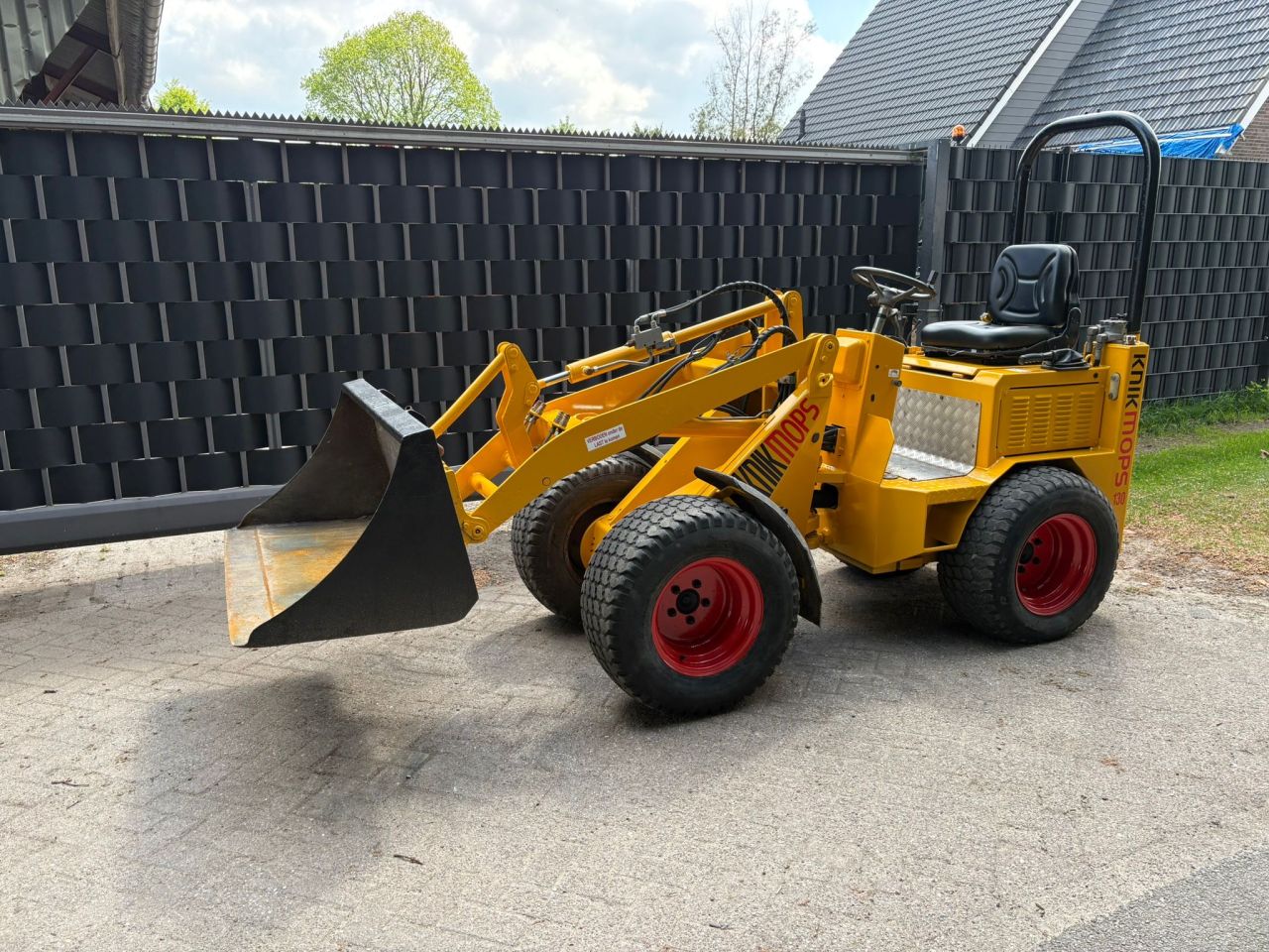 Knikmops 130 schaffer shovel weidemann giant