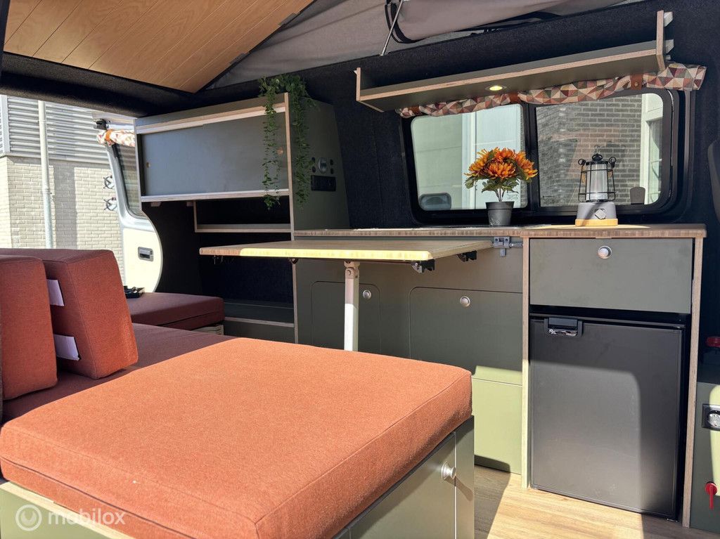 Volkswagen T6 2019 Nevada L1H1 two-tone