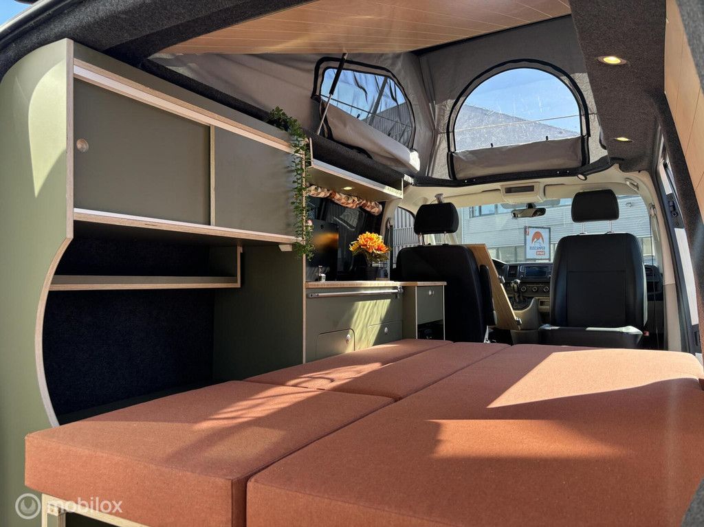 Volkswagen T6 2019 Nevada L1H1 two-tone