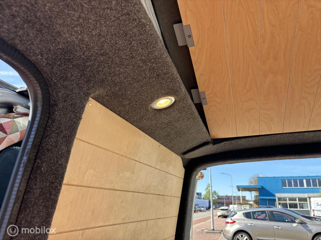 Volkswagen T6 2019 Nevada L1H1 two-tone