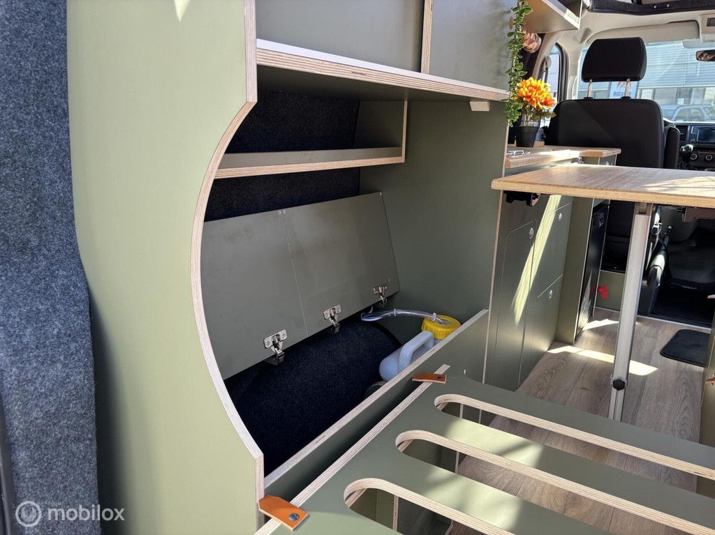 Volkswagen T6 2019 Nevada L1H1 two-tone