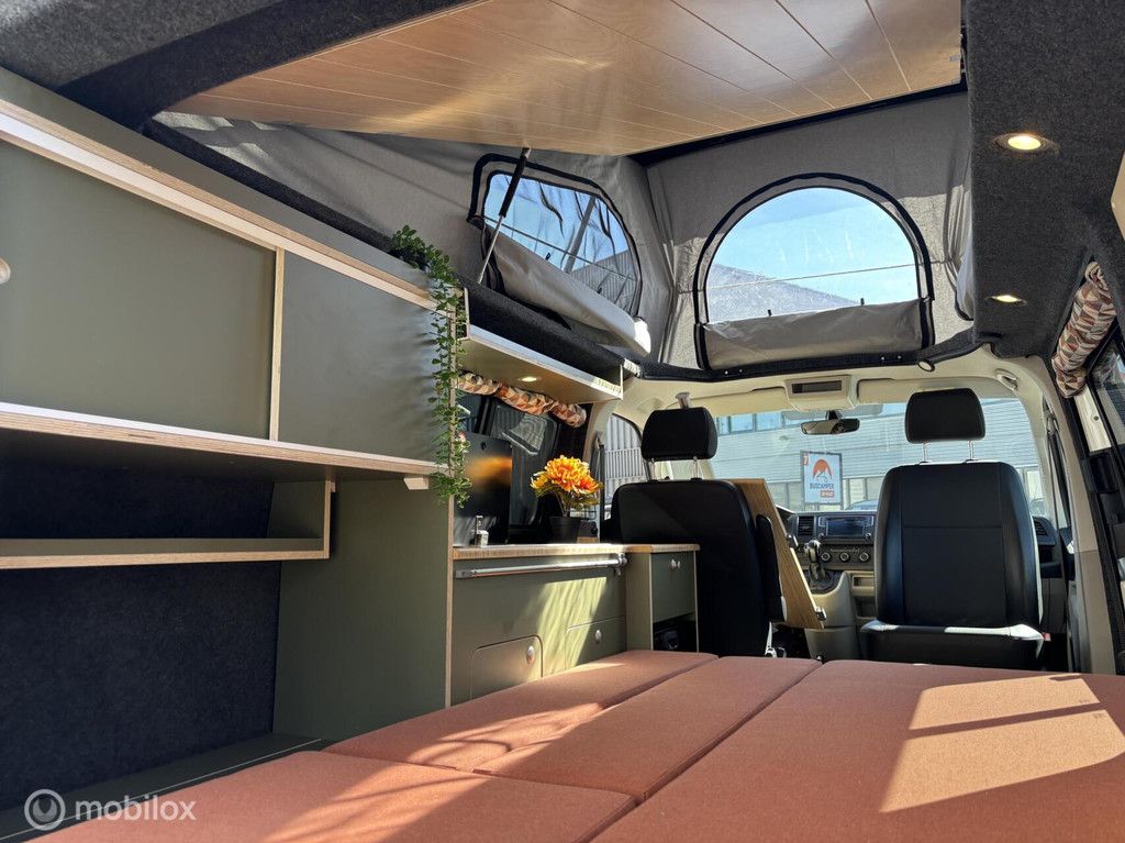 Volkswagen T6 2019 Nevada L1H1 two-tone