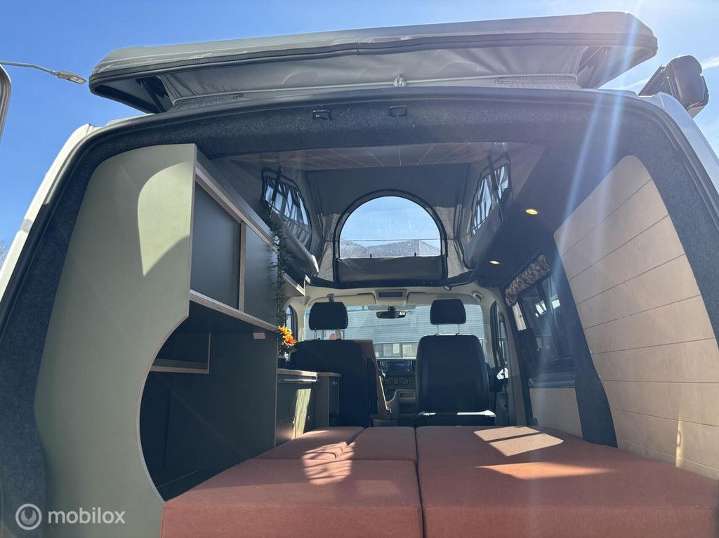 Volkswagen T6 2019 Nevada L1H1 two-tone