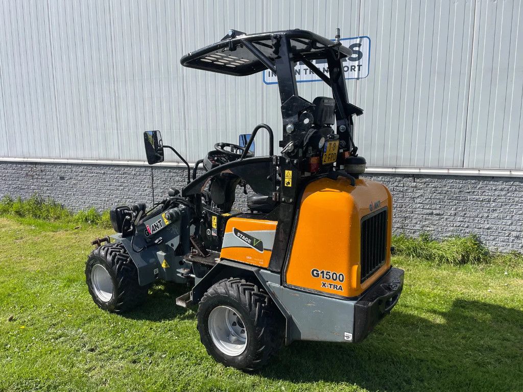 Giant G1500 Xtra kniklader shovel