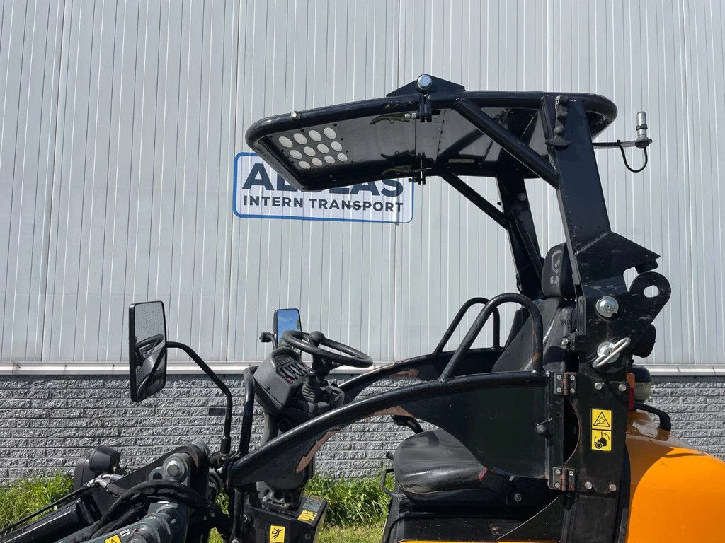 Giant G1500 Xtra kniklader shovel