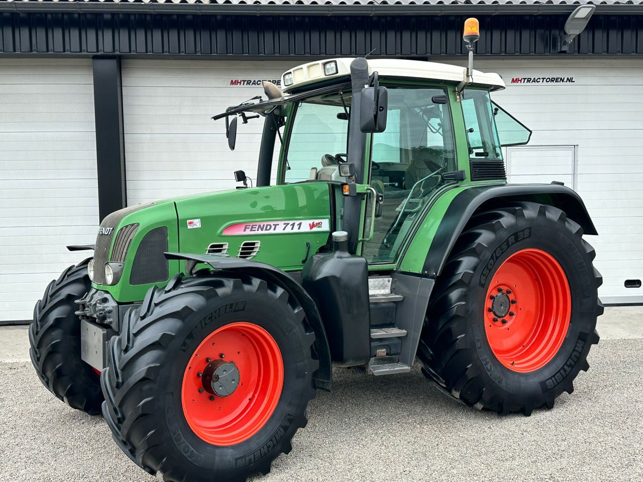 Fendt 711