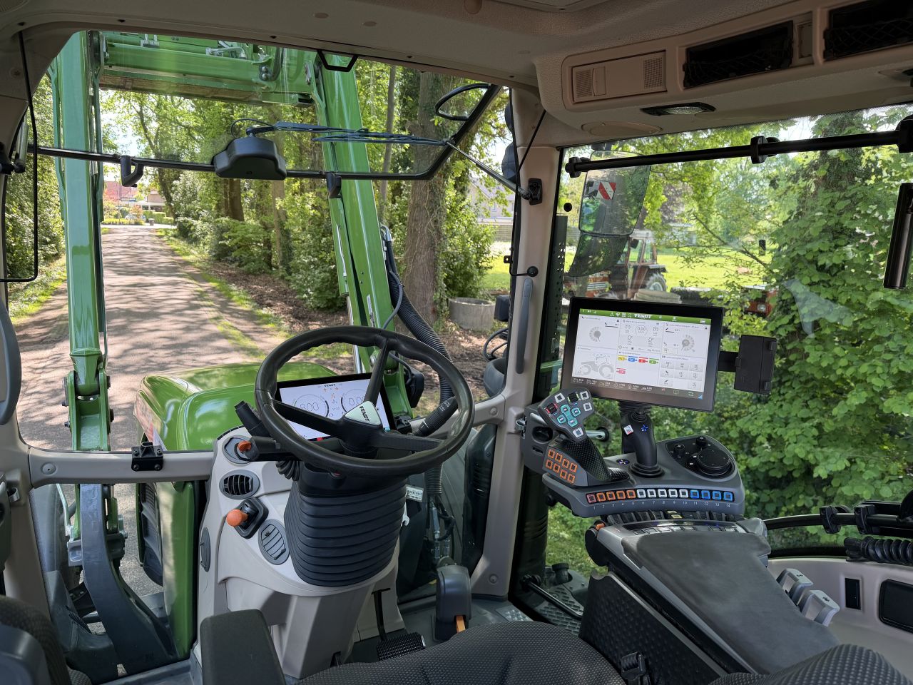 Fendt 724 Gen 6 met frontlader