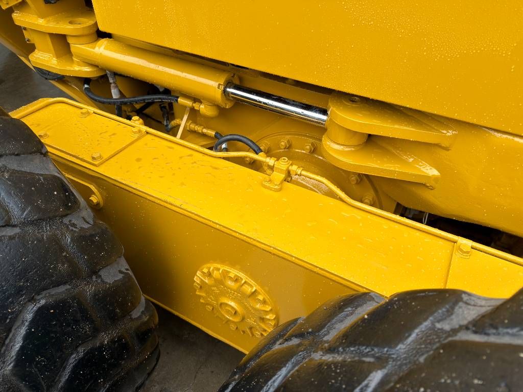CAT 140K