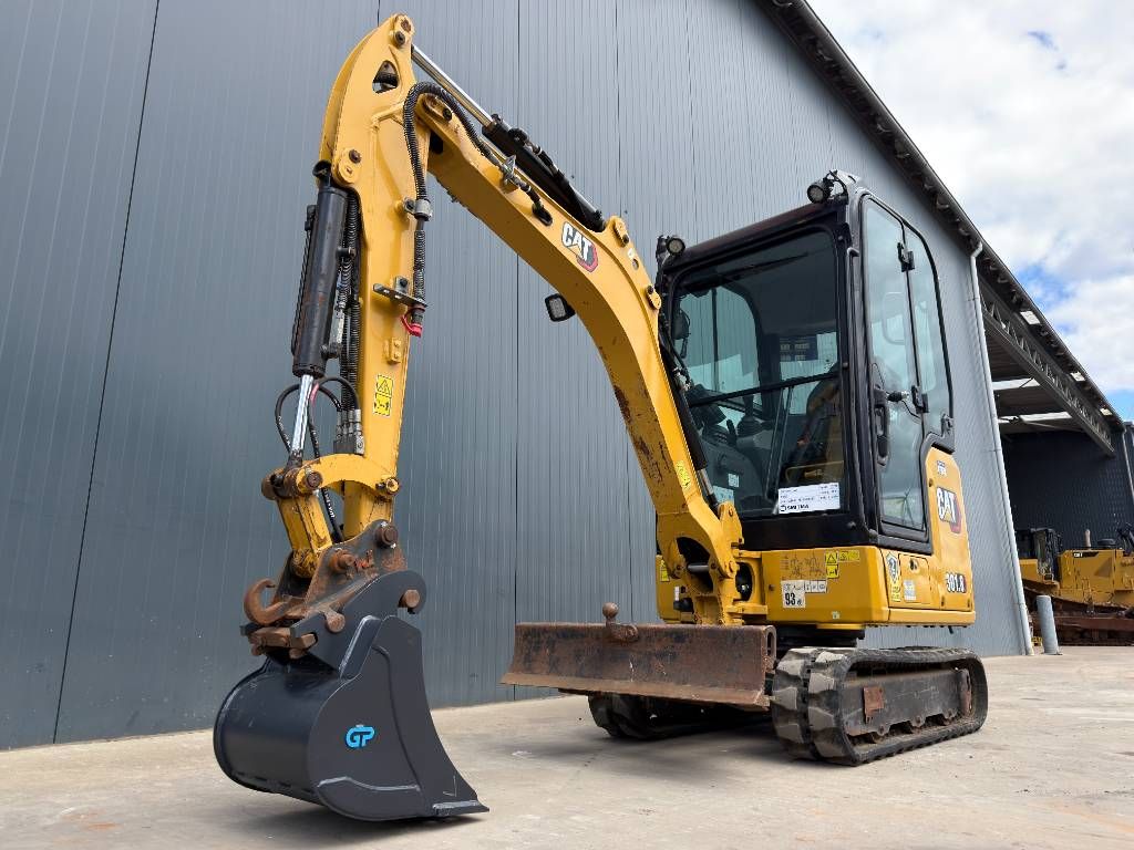 CAT 301.8