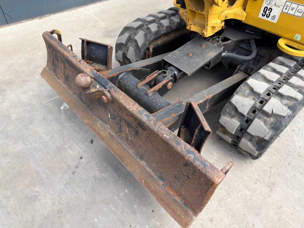 CAT 301.8