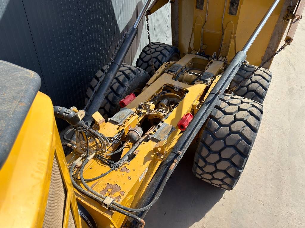 CAT 730C2