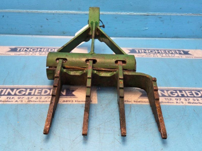 John Deere 592