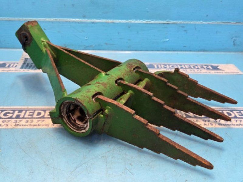 John Deere 592