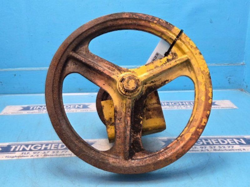 New Holland TX68