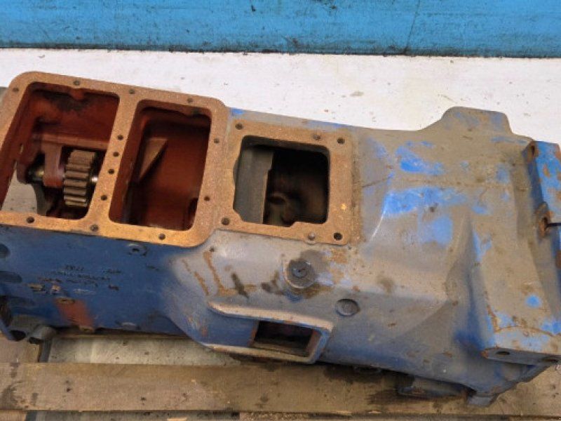 Ford 8210