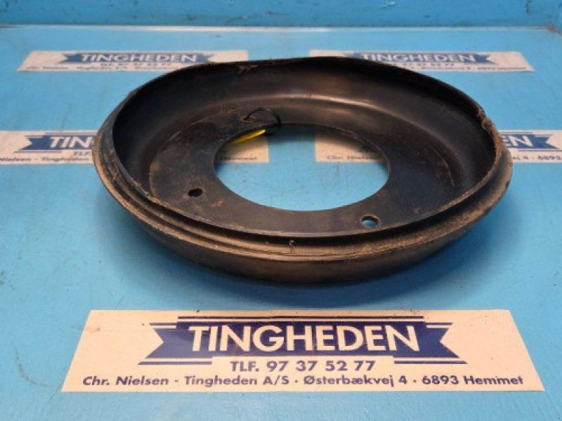 MacDon D60