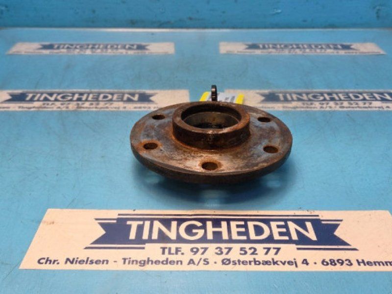 MacDon D60