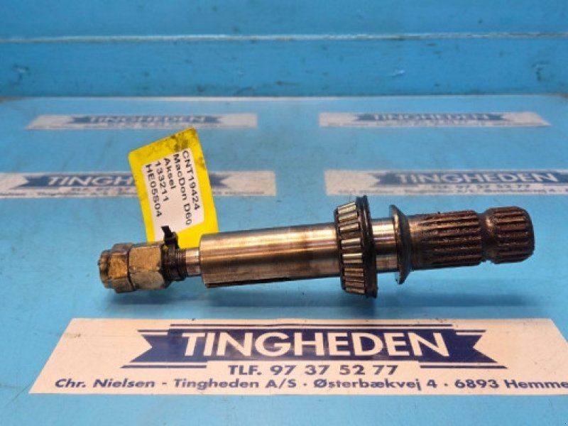 MacDon D60