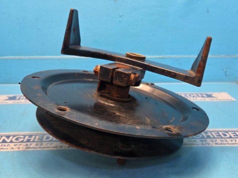 MacDon D60