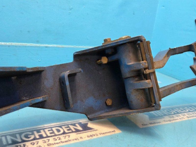 Ford TW15