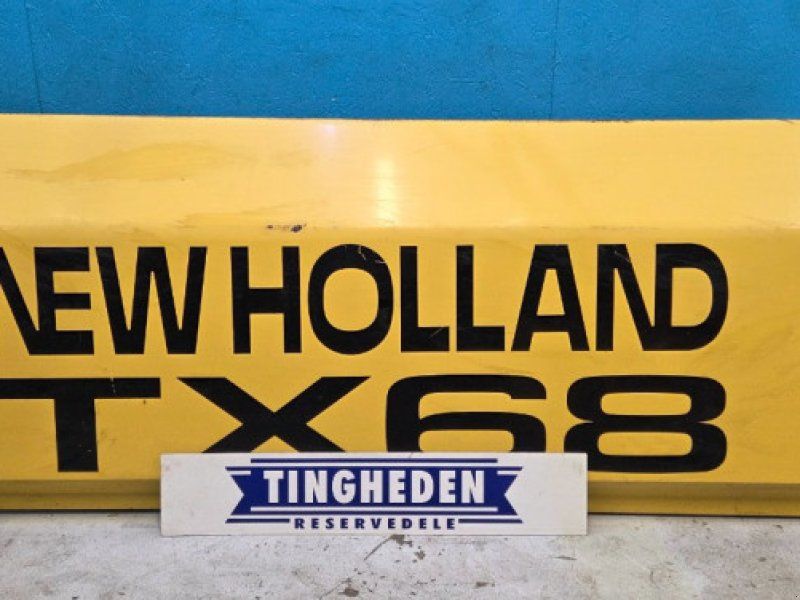 New Holland TX68