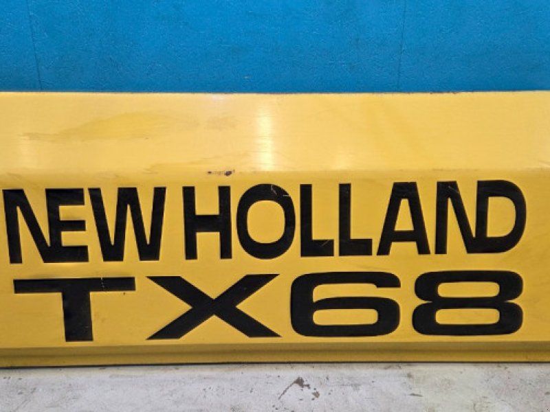 New Holland TX68