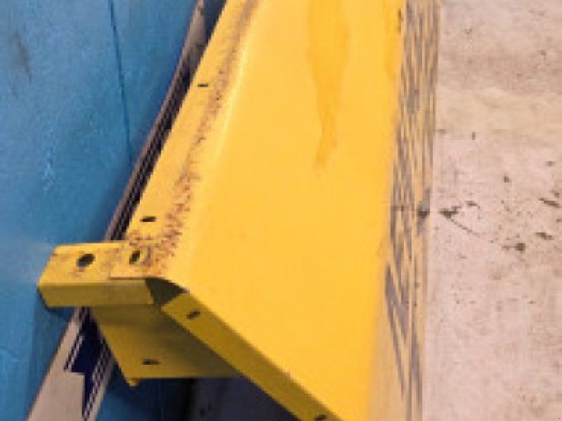 New Holland TX68