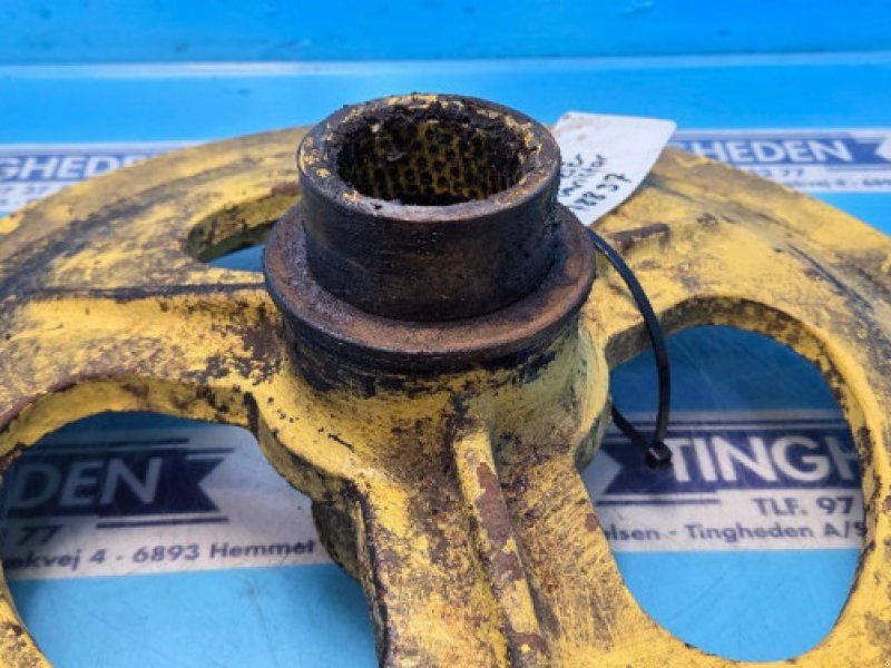 New Holland TX68