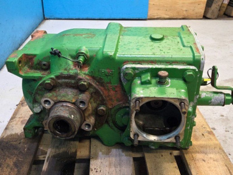 John Deere 1170